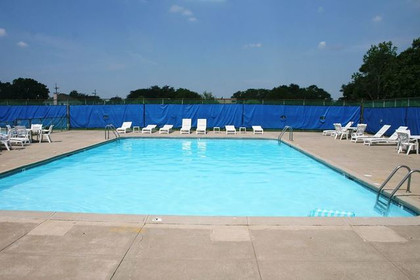 Image 1 from Evergreen Racquet and Fitness partner gallery