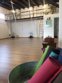 Imagen 3 de la galería del partner Dimensión Yoga