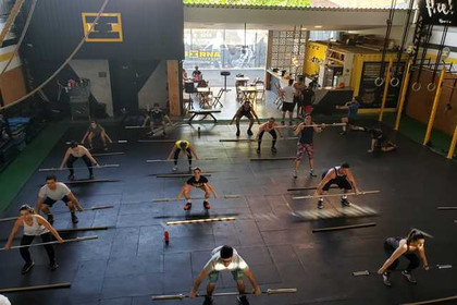 Imagem 1 da galeria do parceiro Caserna Crossfit