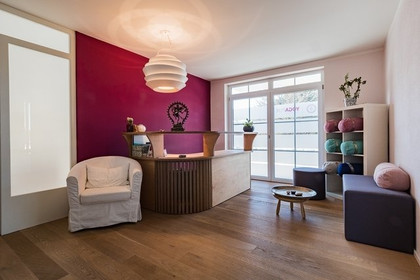 Bild 1 von Yogapur Otterfing - Gleixner Bettina Partnergalerie