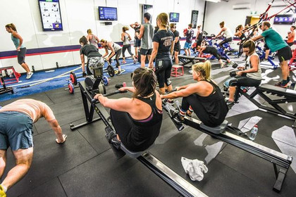 Imagem 2 da galeria do parceiro F45 - Aulas ao Vivo - Live class