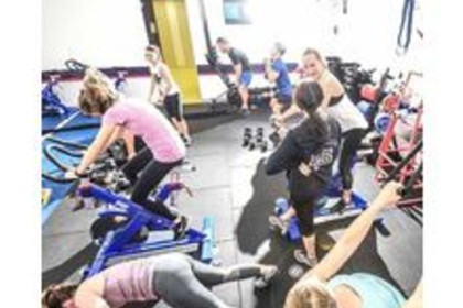 Imagem 4 da galeria do parceiro F45 - Aulas ao Vivo - Live class
