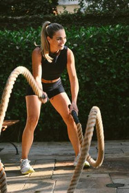 Imagem 2 da galeria do parceiro Samara Queiroz - Live Fit