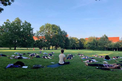Bild 4 von Yoga Nebenan @Ayuropa Partnergalerie