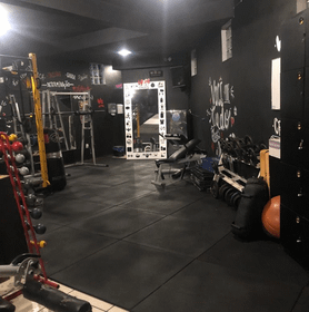 Imagem 2 da galeria do parceiro Academia Upgrade Fitness Center