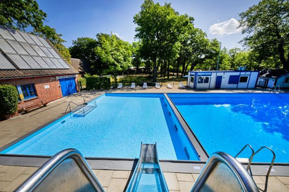 Bild 3 von Bäderland Sommerfreibad Neugraben Partnergalerie