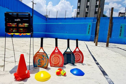 Imagem 2 da galeria do parceiro Matchball Beach e Padel (Vahia de Abreu)