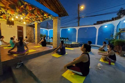 Imagem 3 da galeria do parceiro Yoga_equilibrio com
