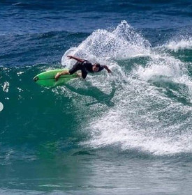 Imagem 4 da galeria do parceiro Escola de Surf Robini Surf Team