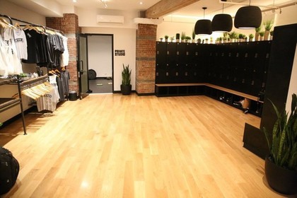 Image 4 from Hit House partner gallery