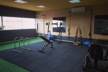 Imagem 1 da galeria do parceiro Studio Lola Schueler Pole Dance Fitness