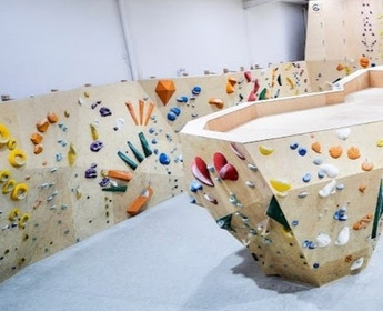 Imagen 1 de la galería del partner Blocat Escalada i Salut