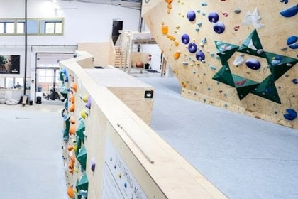 Imagen 2 de la galería del partner Blocat Escalada i Salut