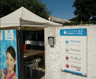 Immagine 2 dalla galleria del partner The Club Piscina delle Rose - Canottieri EUR