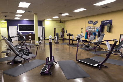 Image 1 from Curves -Saint Charles - New Town partner gallery
