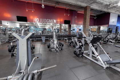 Image 4 from Crunch - Burbank partner gallery