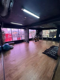 Imagem 2 da galeria do parceiro Academia Top Fit