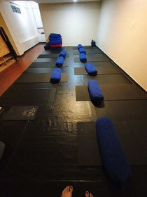 Imagem 2 da galeria do parceiro KUMA Espaço de Criação: Arte & Yoga