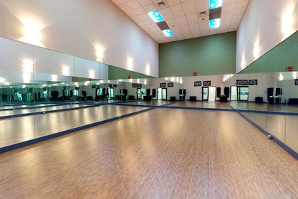 Image 3 from Onelife Fitness - Tysons partner gallery