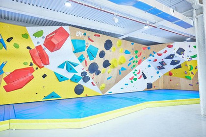 Imagen 4 de la galería del partner Climbat Barakaldo