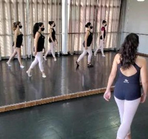 Imagem 2 da galeria do parceiro Plié Studio de Dança