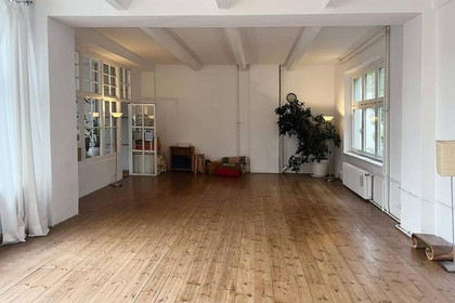 Bild 4 von Queer Yoga Berlin-Kreuzkölln Partnergalerie