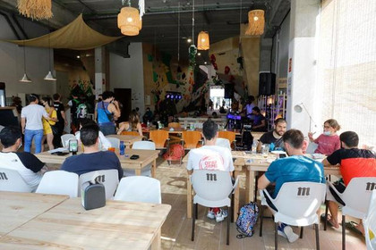 Imagen 2 de la galería del partner Golem Blanes