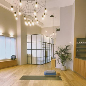 Bild 4 von TRIBE Yoga Base Eimsbüttel Partnergalerie