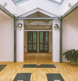 Bild 5 von TRIBE Yoga Base Eimsbüttel Partnergalerie