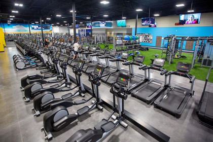 Image 5 from Eos Fitness - Stephanie/Sunset partner gallery