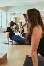 Bild 5 von TRIBE Yoga Base Ottensen Partnergalerie