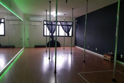Imagem 3 da galeria do parceiro EXIT Pole Studio