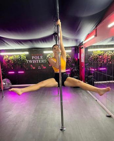 Image 2 from Pole Twisters partner gallery