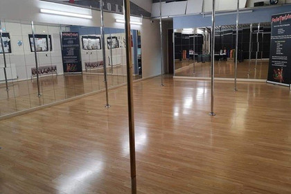 Image 1 from Pole Twisters partner gallery
