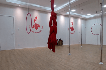Imagem 1 da galeria do parceiro Bloom Studio de Pole Dance
