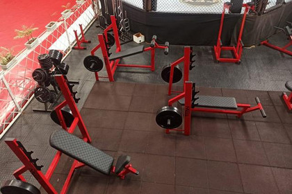 Imagem 2 da galeria do parceiro PhD Sports - Striker's