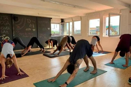 Bild 5 von Yoga Nebenan @ Somos Partnergalerie