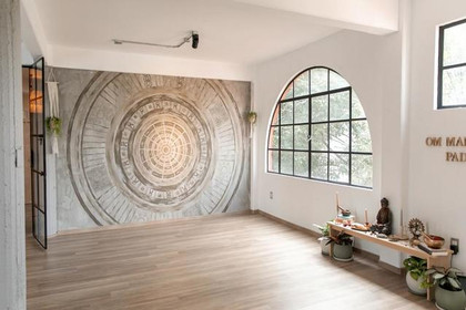 Imagen 1 de la galería del partner Mūla Yoga Shala Santa Fe