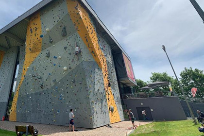 Bild 1 von UNTERWEGS - DAV Kletterzentrum Bremen Partnergalerie