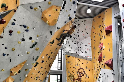 Bild 3 von UNTERWEGS - DAV Kletterzentrum Bremen Partnergalerie