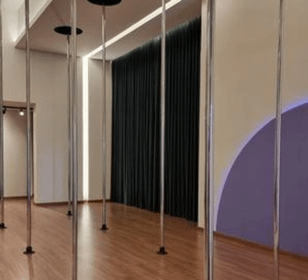 Imagem 1 da galeria do parceiro Aurora Pole Dance e Twerk