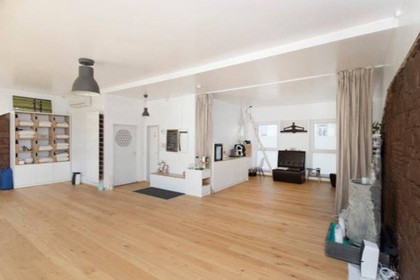 Bild 7 von Yoga Studio Frankfurt - Health Coach Stephan Suh Partnergalerie