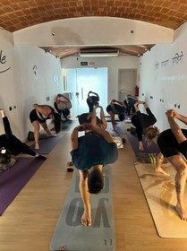 Imagen 1 de la galería del partner Chandra Yoga Shala Girona