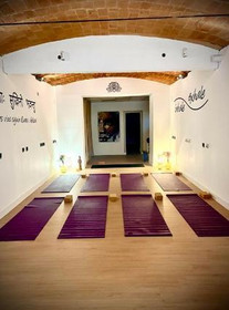 Imagen 4 de la galería del partner Chandra Yoga Shala Girona
