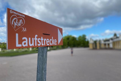 Bild 2 von Lauftraining Karlsruhe - Winterrtreffpunkt: Kleiner Sportplatz Merkur Akademie Partnergalerie