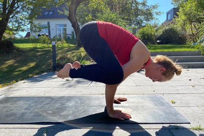 Bild 4 von Yoga-Kurse Lübeck mit der Outdoor-Yoga-Terrasse Partnergalerie