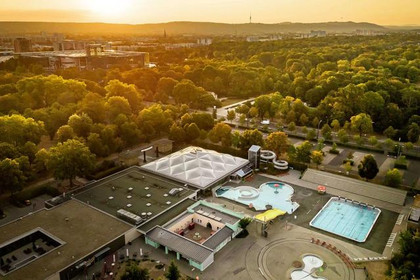 Bild 5 von Georg-Arnhold-Bad Freibad Partnergalerie