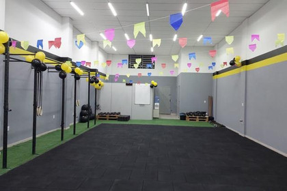 Imagem 1 da galeria do parceiro Charrua Barbell & Fitness - Nova Santa Rita