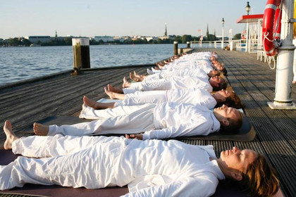 Bild 3 von Yoga im Kielort- Alsteryoga Partnergalerie