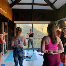 Image 4 from Oru Sutton: Yoga partner gallery